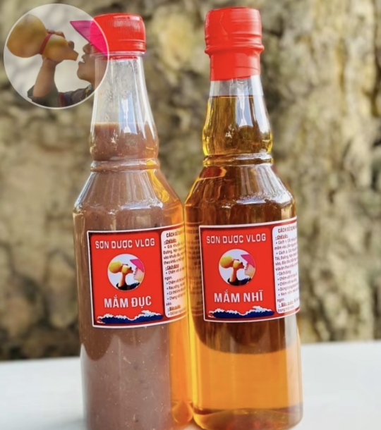 1 Mắm Nhỉ 500ml + 1 Mắm Đục 500ml